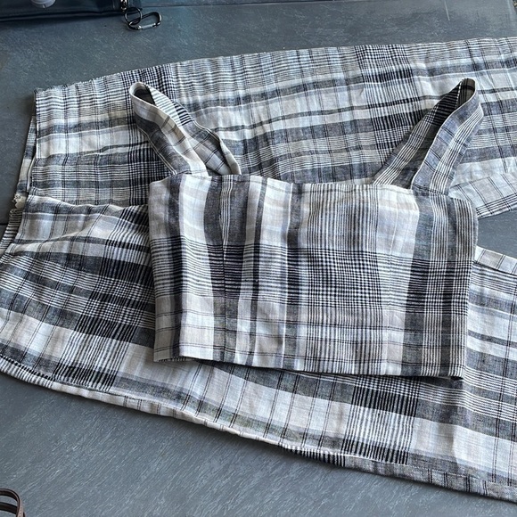 Reformation Pinegrove Set - Picture 3 of 3